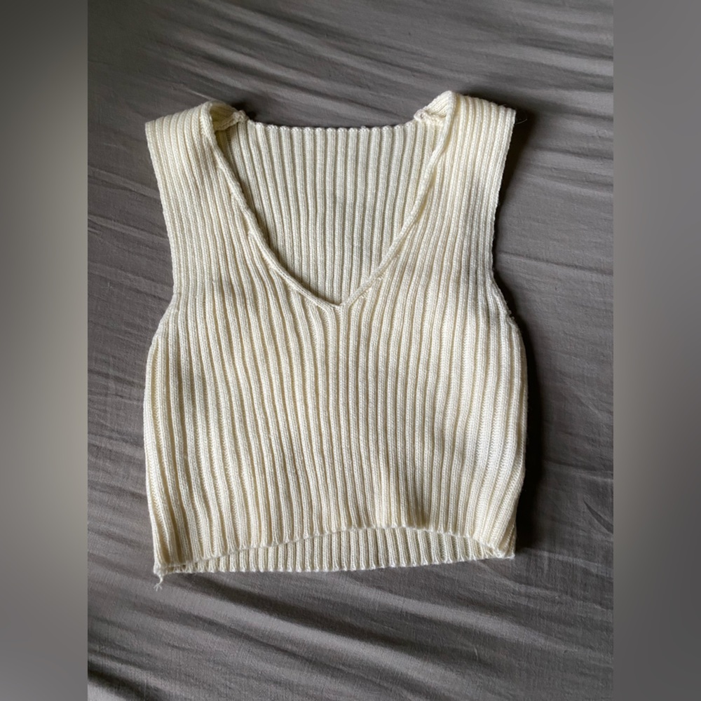 knitted tank top